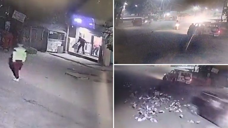 Telangana ATM Robbery CCTV: ஏ.டி.எம்மில் கொள்ளையடித்த பணத்தை சாலையில் வீசிச்சென்ற கொள்ளையர்கள் - சி.சி.டி.வி காட்சிகள் வைரல்..!