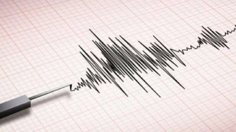 Turkey Syria Earthquake Today: மீண்டும் துருக்கி-சிரியாவில் பேரதிர்ச்சி சம்பவம்... அடுத்தடுத்த இரண்டு அதிபயங்கர நிலநடுக்கத்தால் 4 பேர் பலி; 213 பேர் படுகாயம்.!