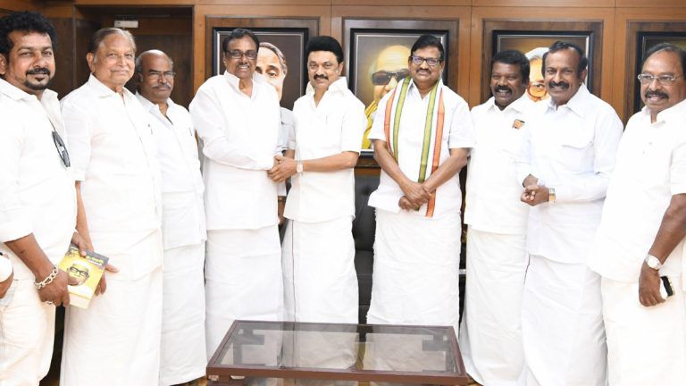 EVKS Elangovan Meets MK Stalin: முதலமைச்சர் மு.க ஸ்டாலினை நேரில் சந்தித்து வாழ்த்து பெற்ற ஈ.வி.கே.எஸ் இளங்கோவன்..!