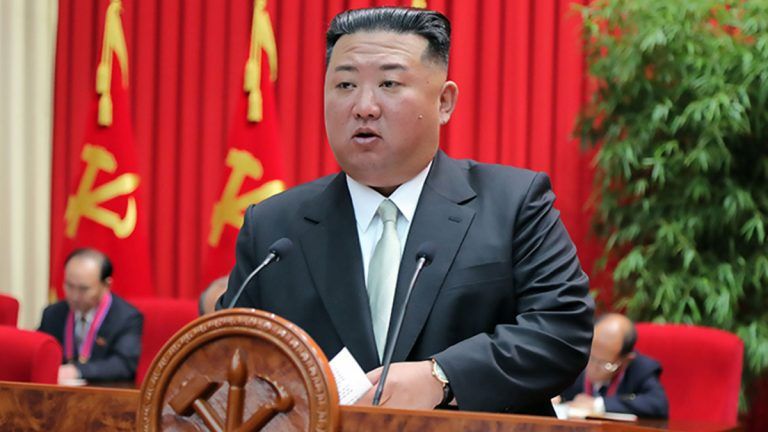 North Korea Update: கிம் ஜான் உன் தகவலை தேடிய உளவுத்துறை அதிகாரிக்கு மரண தண்டனை.. வடகொரியாவின் பேரதிர்ச்சி சம்பவம்..!