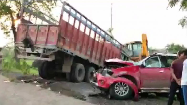 Truck SUV Collision: கார் - கனரக லாரி நேருக்கு நேர் மோதி பயங்கர விபத்து; 6 பேர் பரிதாப பலி.!