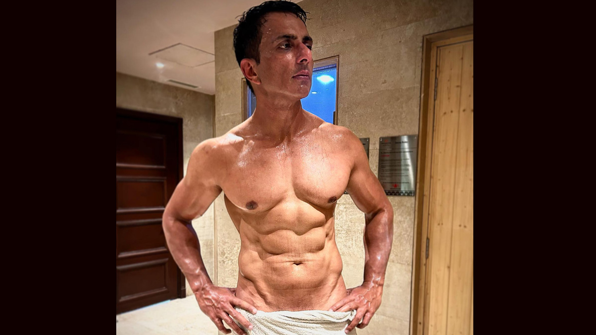 Sonu Sood: 50 வயதிலும் உடலை கட்டுக்கோப்புடன் வைத்திருக்கும் நடிகர் சோனு சூட்; பலரையும் வியக்கவைத்த சிக்ஸ் பேக் ஸ்டில் இதோ.!