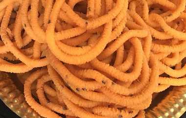 Potato Murukku: சுவையான உருளைக்கிழங்கு முறுக்கு செய்வது எப்படி?.. இல்லத்தரசிகளே தெரிஞ்சிக்கோங்க.!