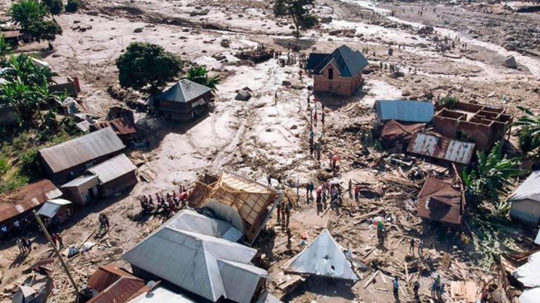 Congo Flood: காங்கோவில் தொடர் மழையினால் வெள்ளம், நிலச்சரிவு: 22 பேர் பரிதாப பலி.!