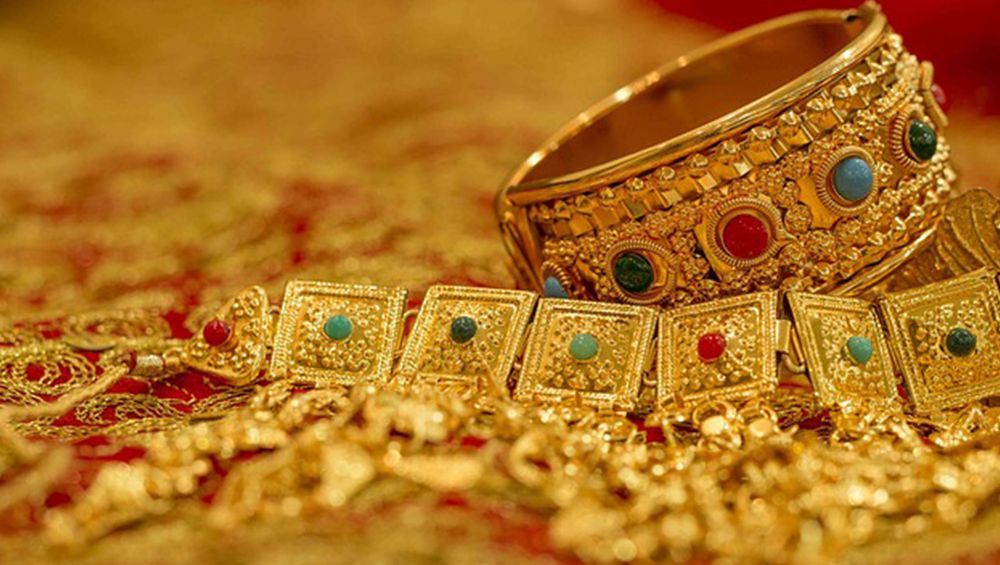 Gold Jewels (Photo Credit: Pixabay)