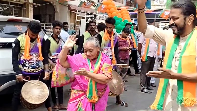 BJP Annamalai Election Campaign In Coimbatore: பாஜக தலைவர் அண்ணாமலை கோவை வருகை.. உற்சாகமாக நடனமாடி வரவேற்ற மூதாட்டி..!