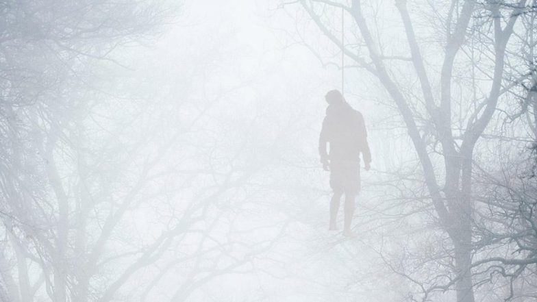 Married Woman Suicide: கணவன் இறந்த துக்கம் தாங்காமல் மனைவி தூக்குப்போட்டு தற்கொலை..!